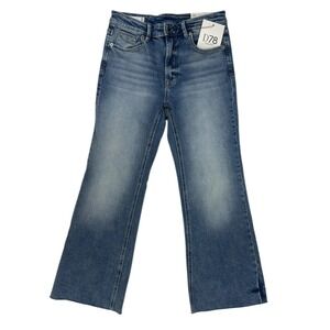 NWT Stradivarius Cropped Flare Jeans 6 Blue Raw Hem D78 Denim Boho Streetwear